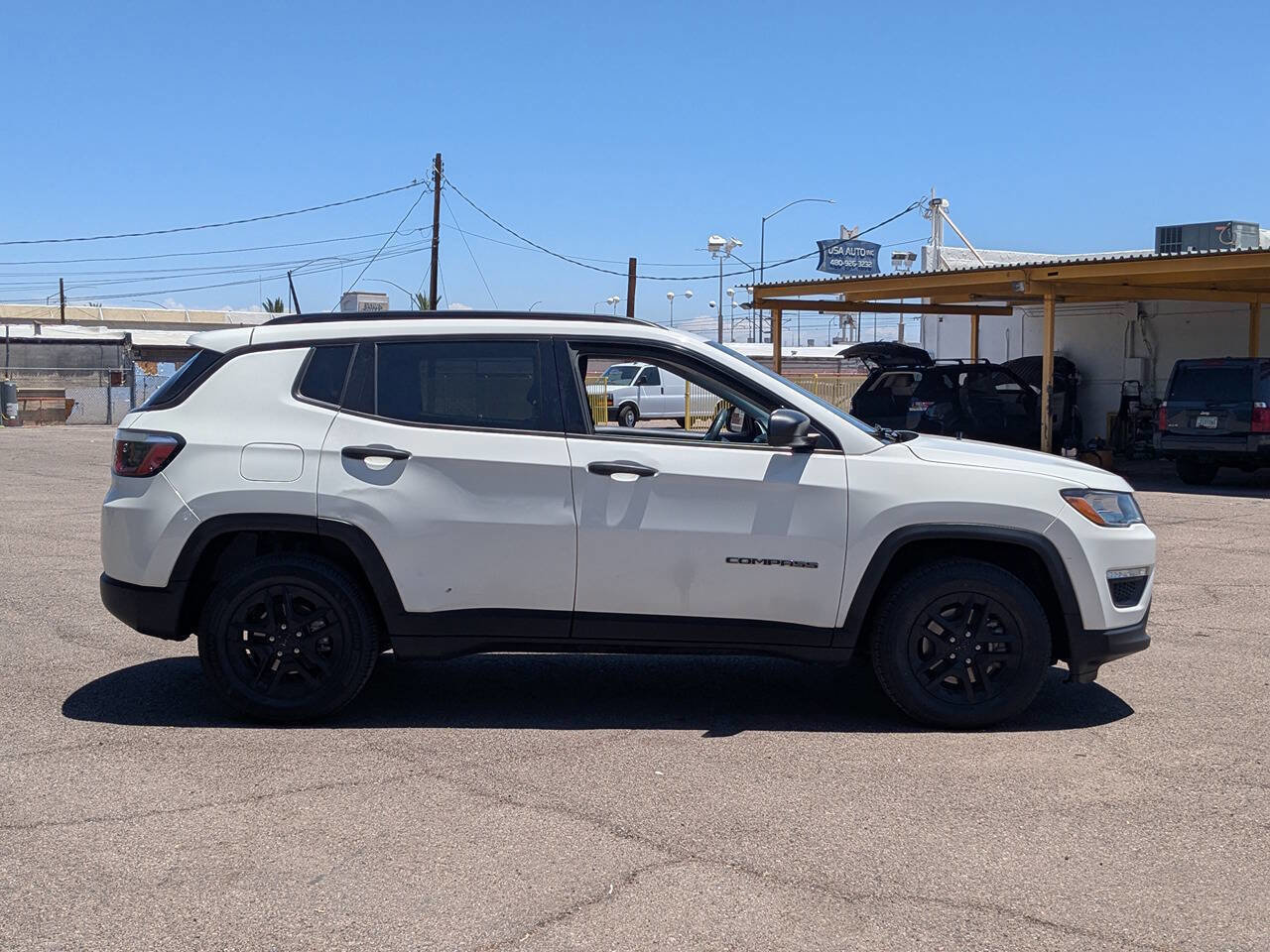 Used 2018 Jeep Compass Sport image 3
