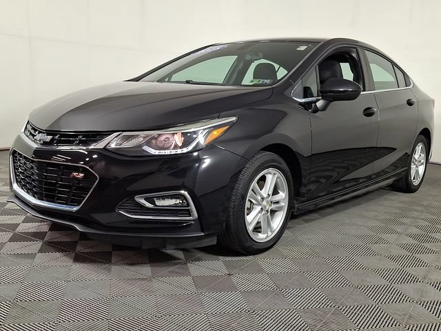 Used 2018 Chevrolet Cruze LT w/ Convenience Package FWD image 6