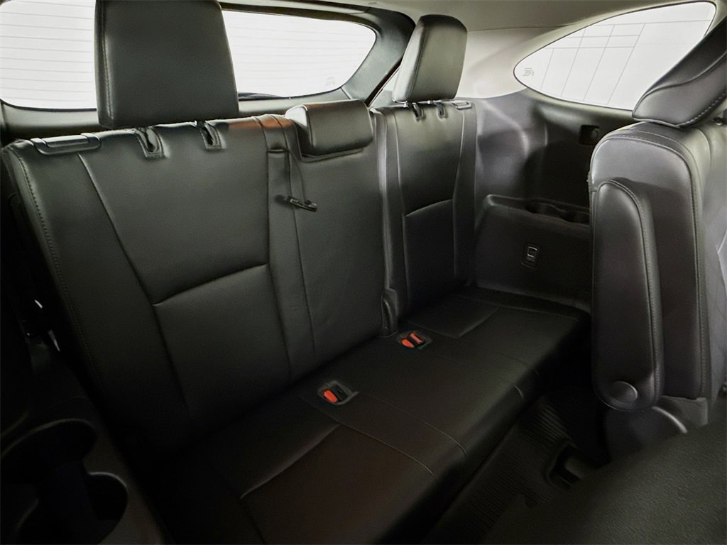 Used 2021 Toyota Highlander Platinum image 27