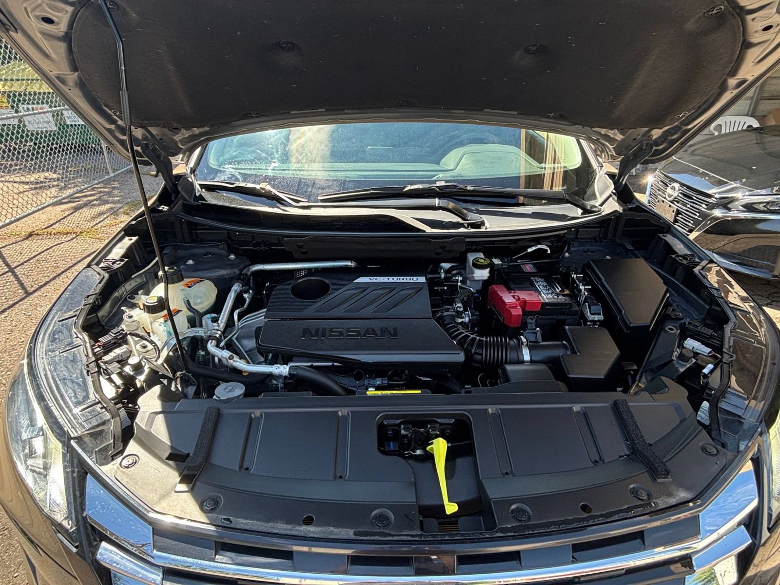 Used 2025 Nissan Rogue SV AWD/4WD image 31