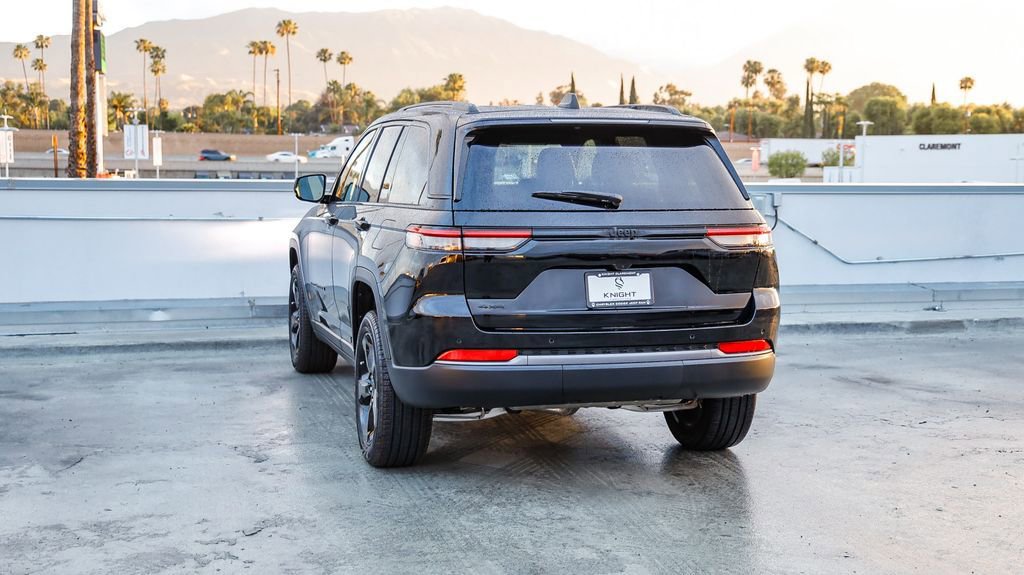 New 2026 Jeep Grand Cherokee Limited AWD/4WD image 7