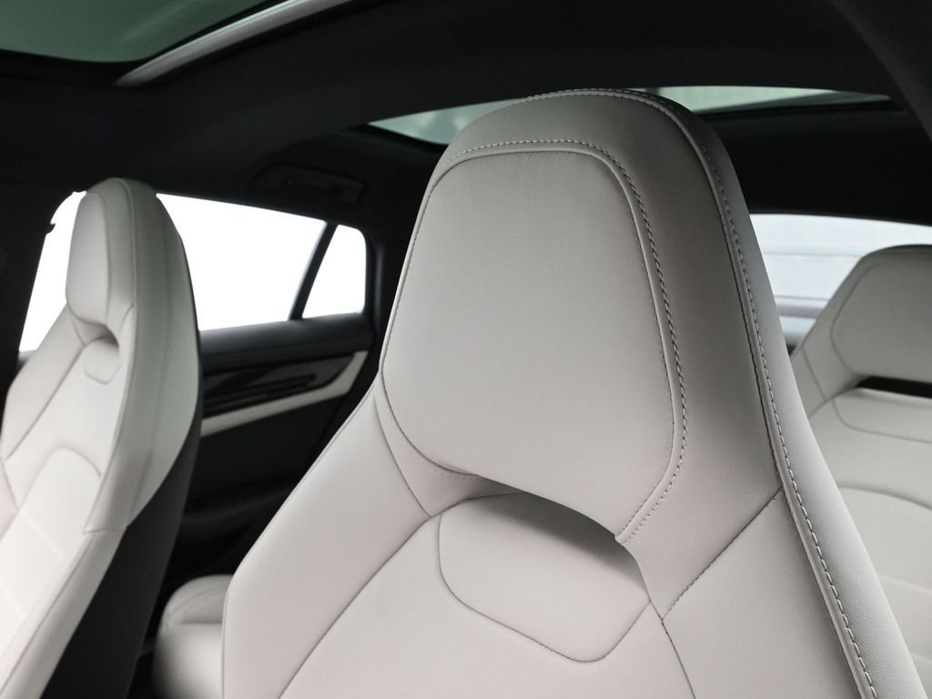 Used 2026 Porsche Panamera image 19