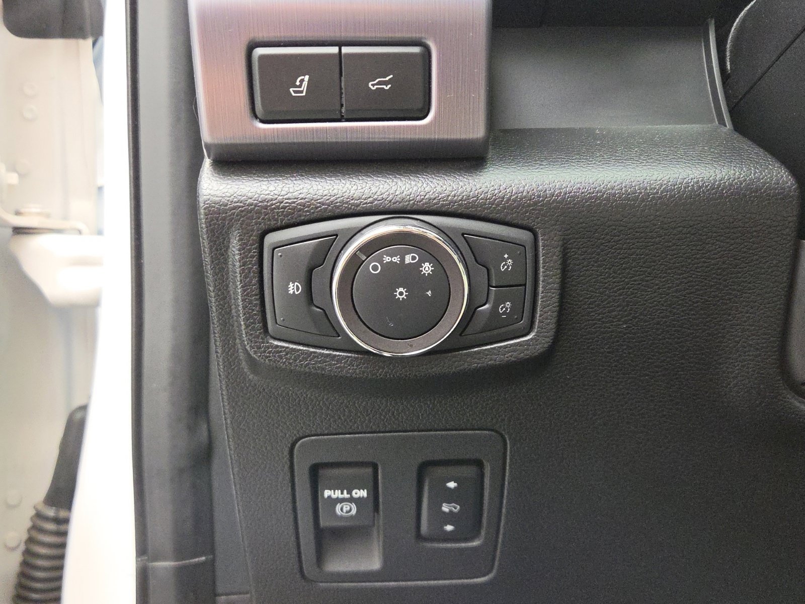 Used 2019 Ford Expedition Platinum AWD/4WD image 13