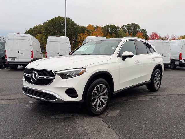New 2027 Mercedes-Benz GLC 300 4MATIC image 3
