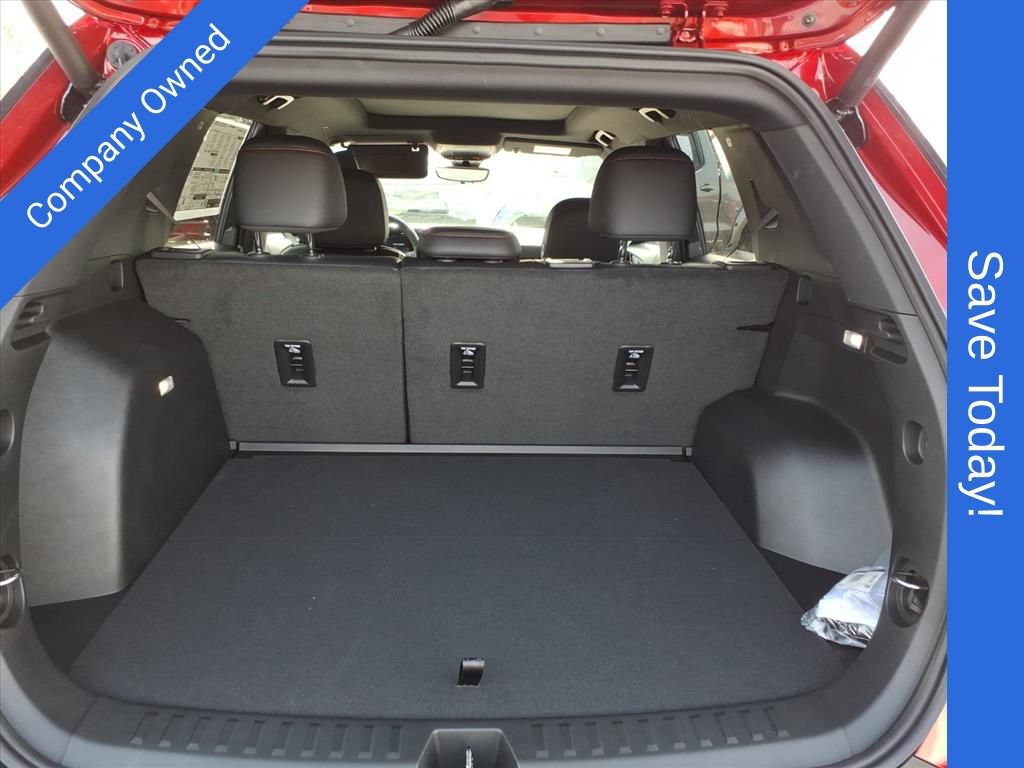 New 2026 Chevrolet Equinox RS w/ Safety and Technology Package FWD image 15
