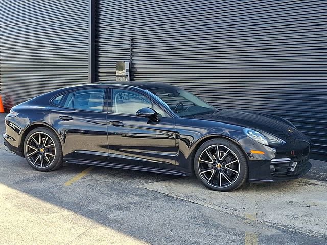 Certified 2023 Porsche Panamera 4 Platinum Edition image 9