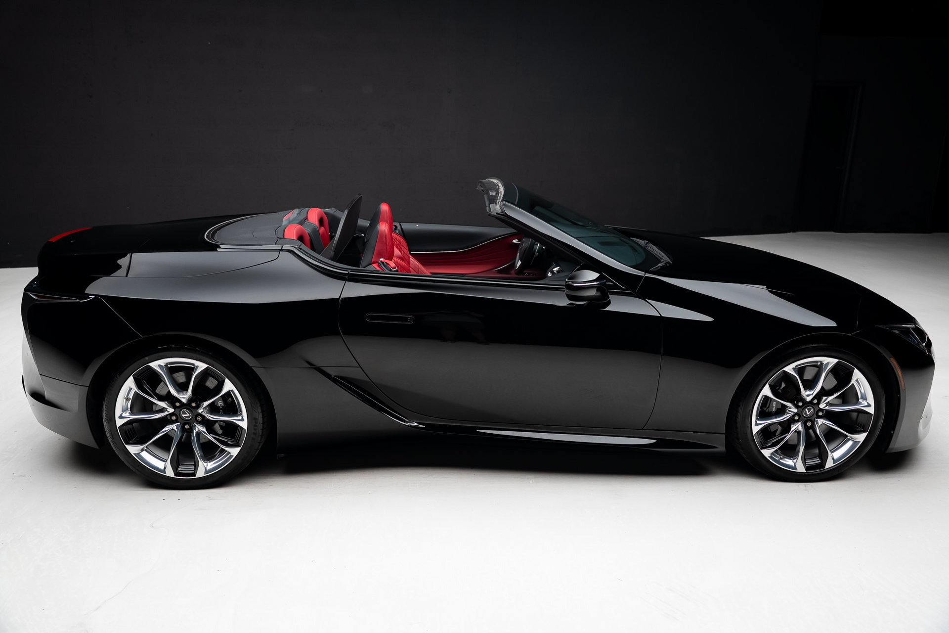 Used 2021 Lexus LC 500 Convertible w/ Touring Package RWD image 35