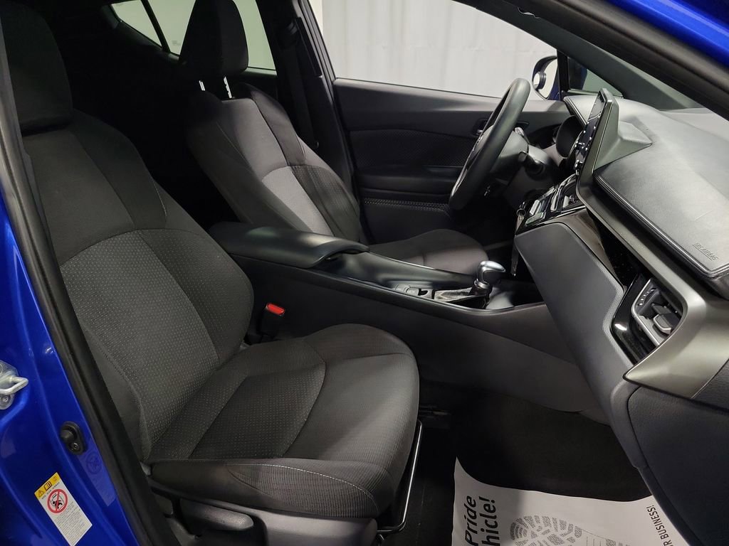 Used 2019 Toyota C-HR LE image 25