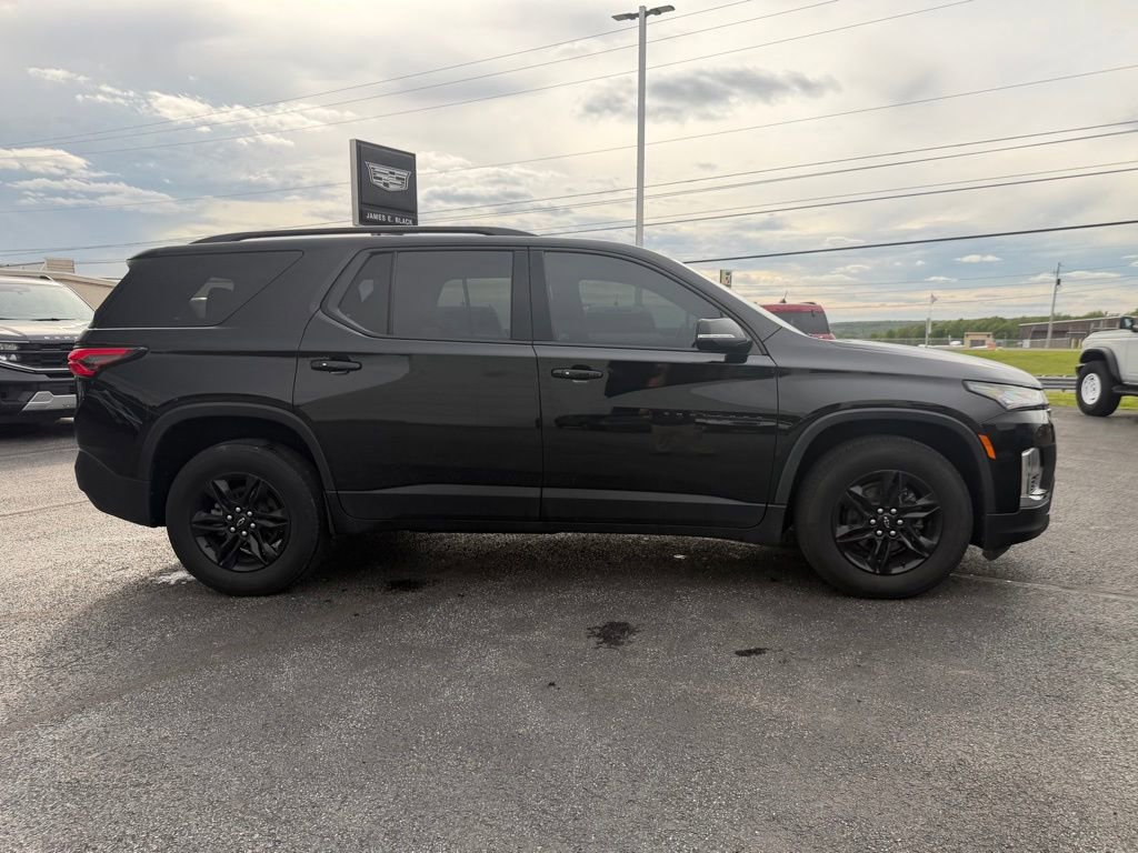 Used 2023 Chevrolet Traverse LT w/ Midnight/Sport Edition AWD/4WD image 9