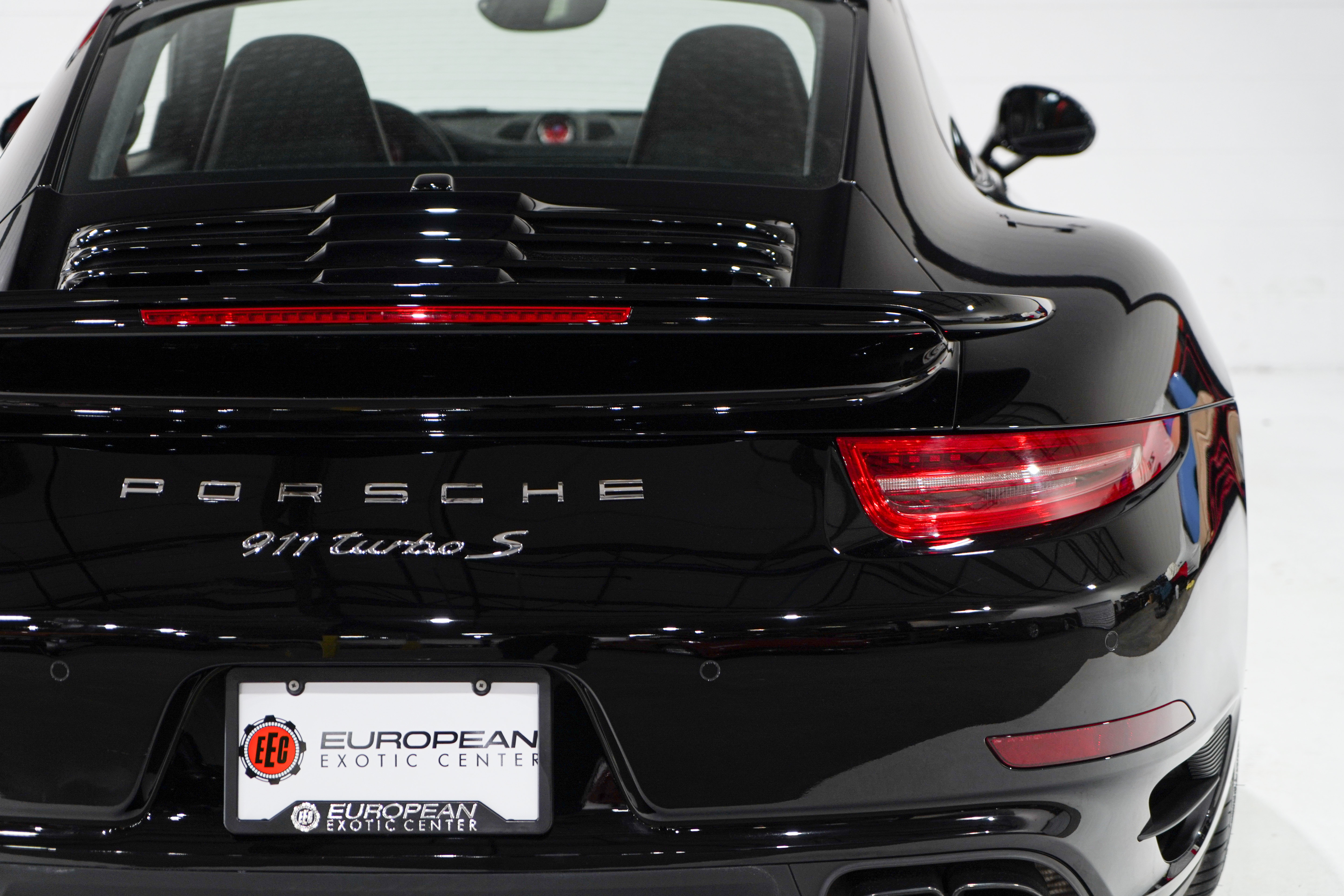 Used 2014 Porsche 911 Turbo S AWD/4WD image 35