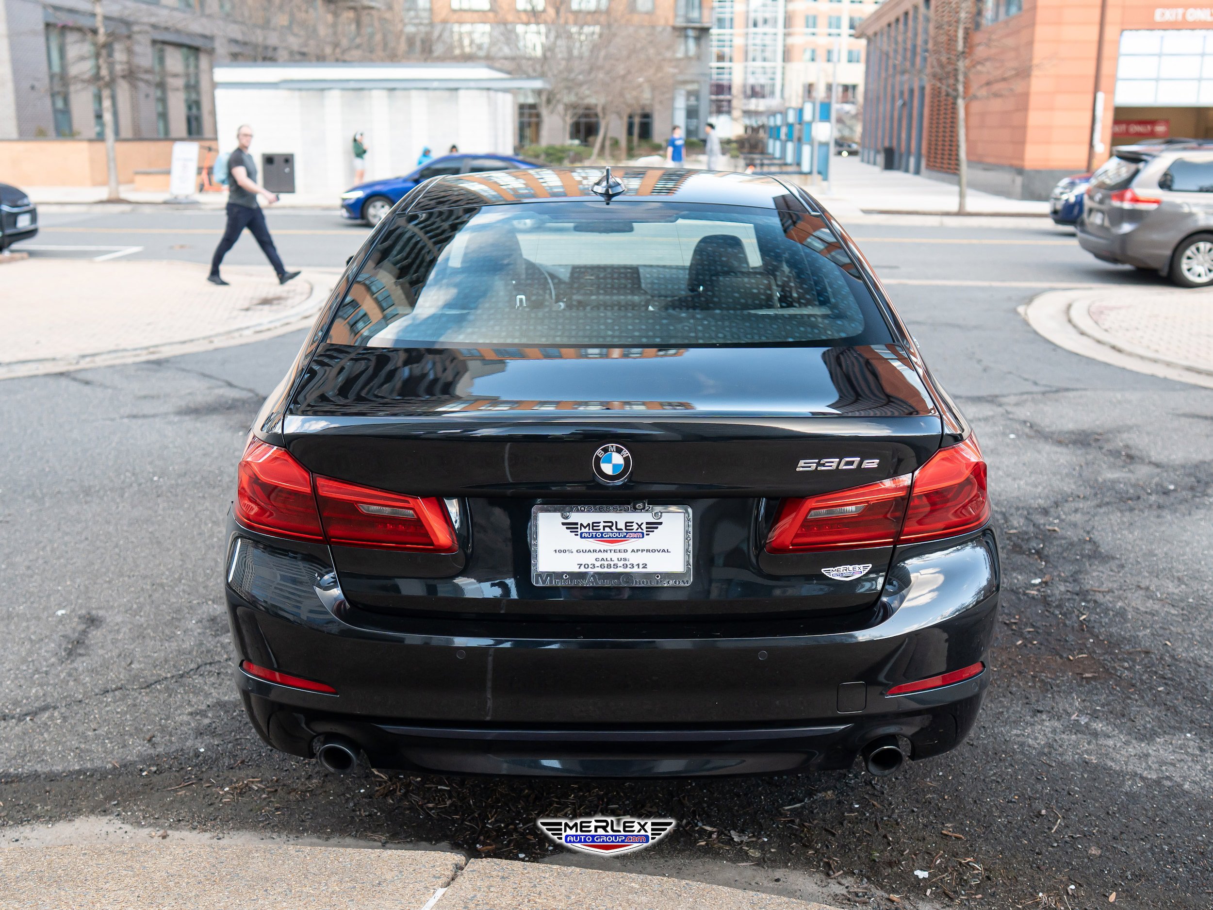 Used 2018 BMW 530e w/ Premium Package 2 image 6