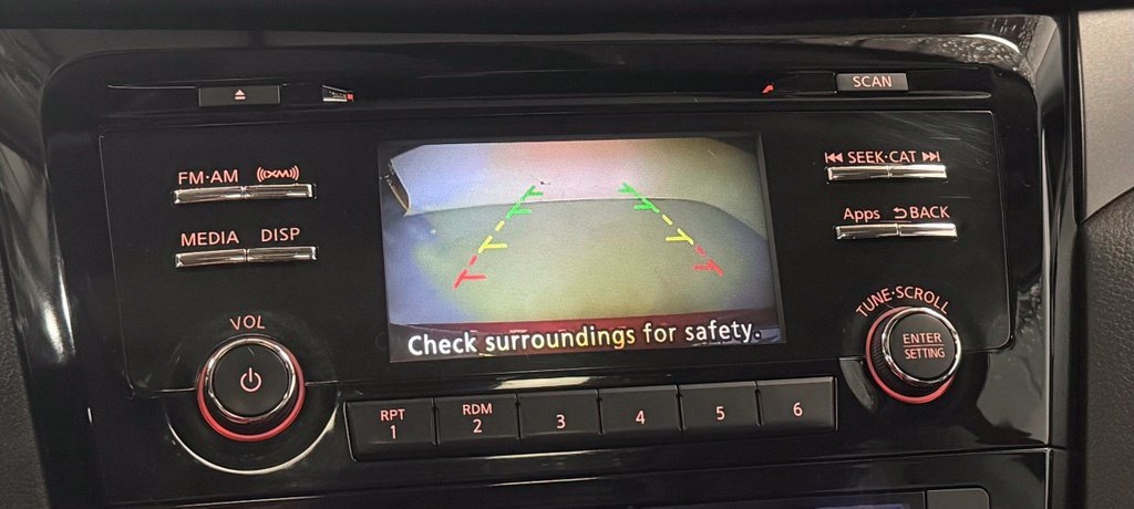 Used 2015 Nissan Rogue SV w/ SV Moonroof Package AWD/4WD image 19