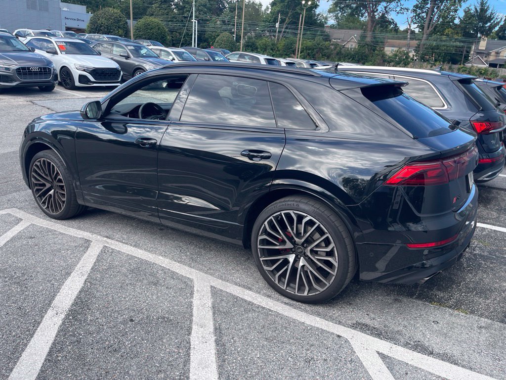 Used 2024 Audi SQ8 Prestige AWD/4WD image 4