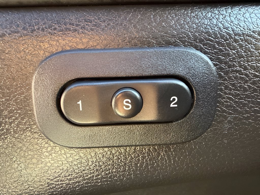 Used 2018 Jeep Grand Cherokee High Altitude AWD/4WD image 11