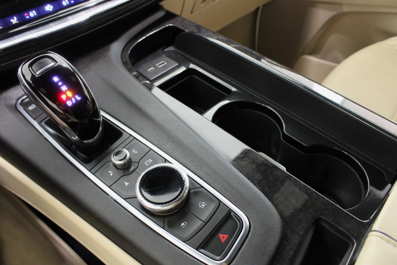 Used 2022 Cadillac Escalade Premium Luxury w/ Performance Package RWD image 67