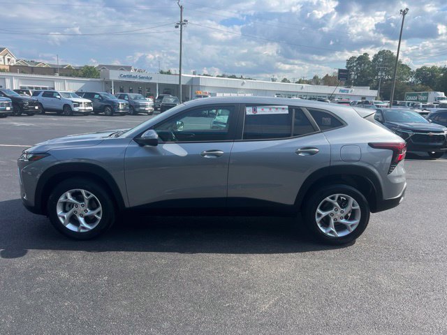 New 2026 Chevrolet Trax LS w/ LS Convenience Package FWD image 14