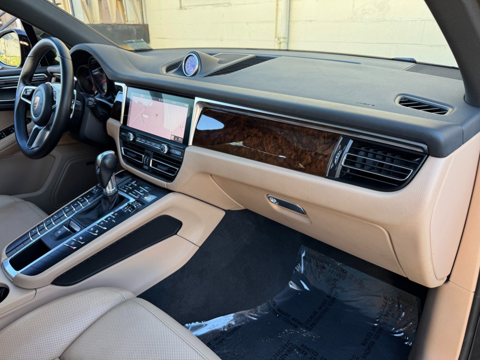Used 2020 Porsche Macan S AWD/4WD image 15