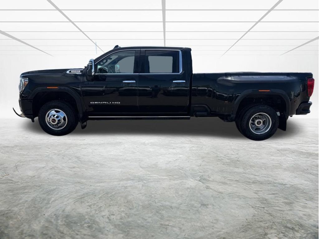 Used 2022 GMC Sierra 3500 Denali w/ Denali Ultimate Package AWD/4WD image 2