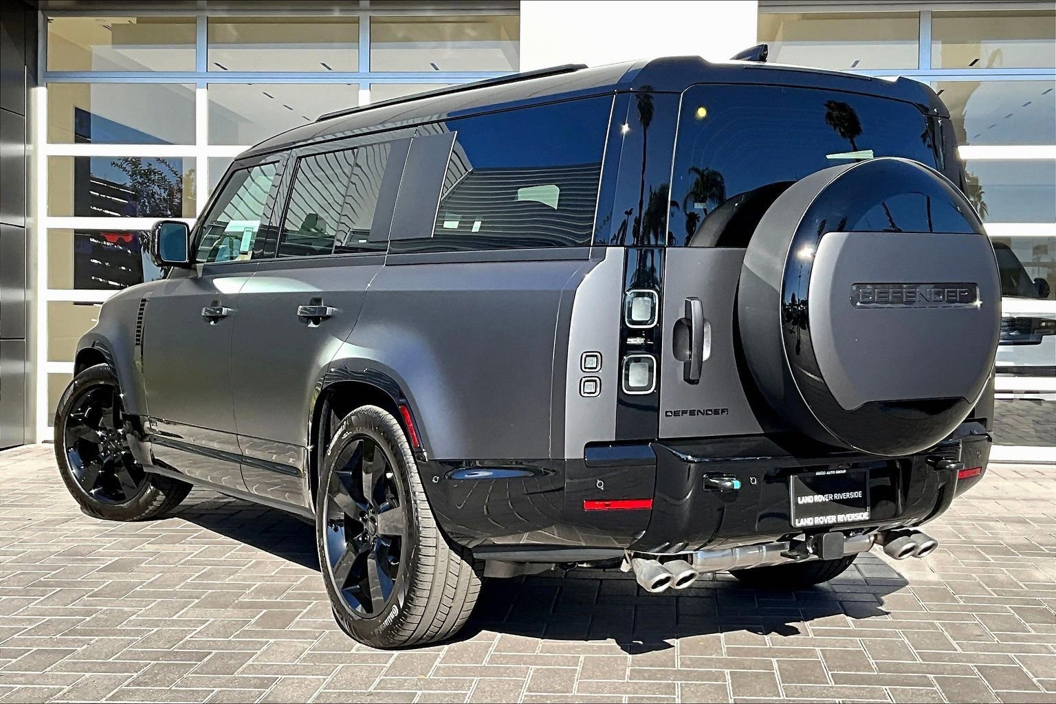 New 2026 Land Rover Defender 130 V8 image 3