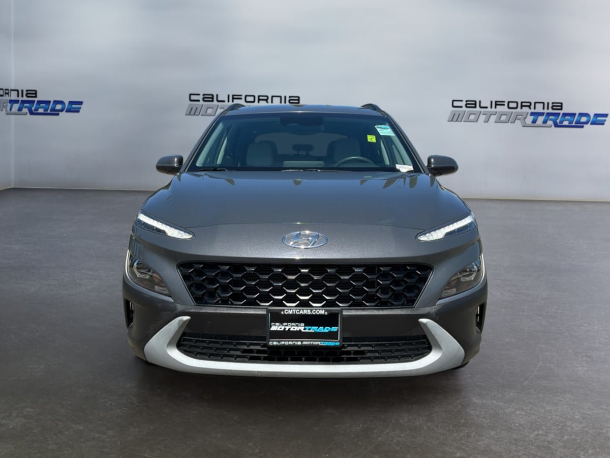Used 2023 Hyundai Kona SEL AWD/4WD image 2