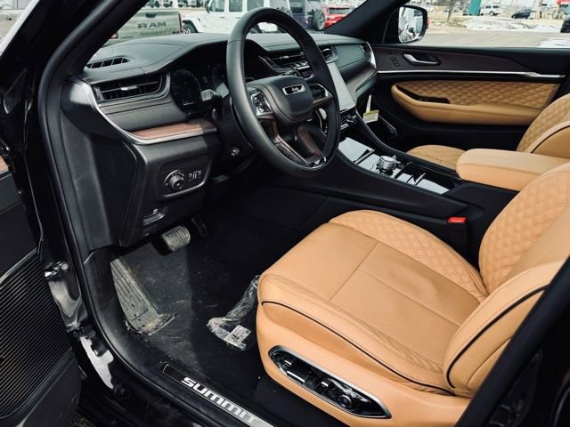 New 2025 Jeep Grand Cherokee Summit w/ Adv Protech Group IV image 17