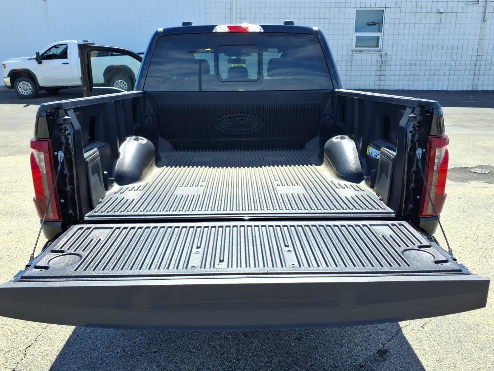 Used 2025 Ford F150 XLT w/ Equipment Group 302A MID AWD/4WD image 14