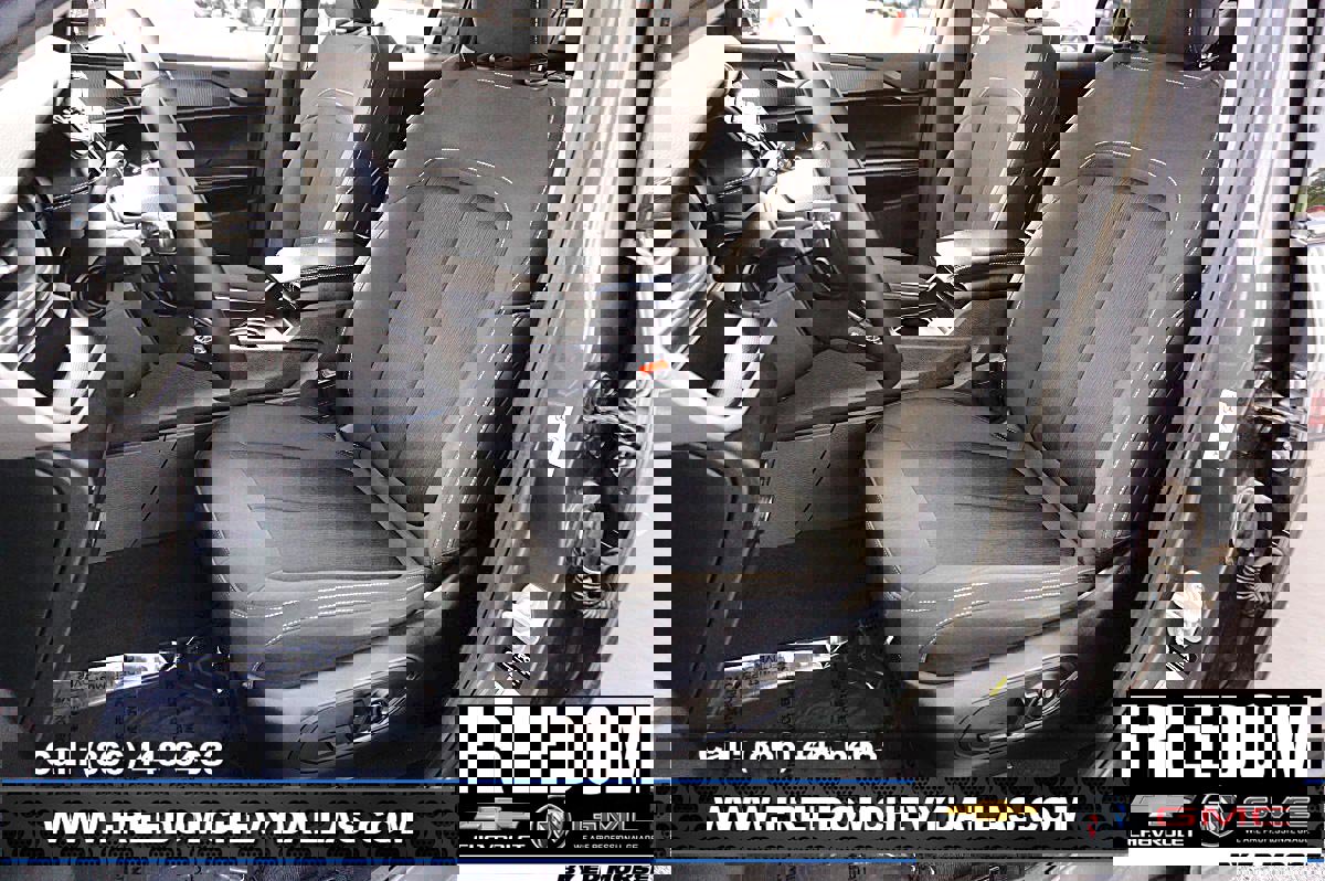 Used 2023 Jeep Grand Cherokee L Laredo image 9