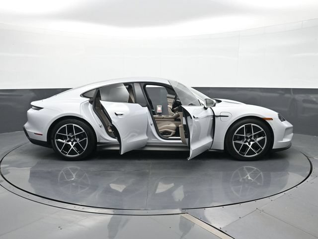 Certified 2025 Porsche Taycan AWD/4WD image 35