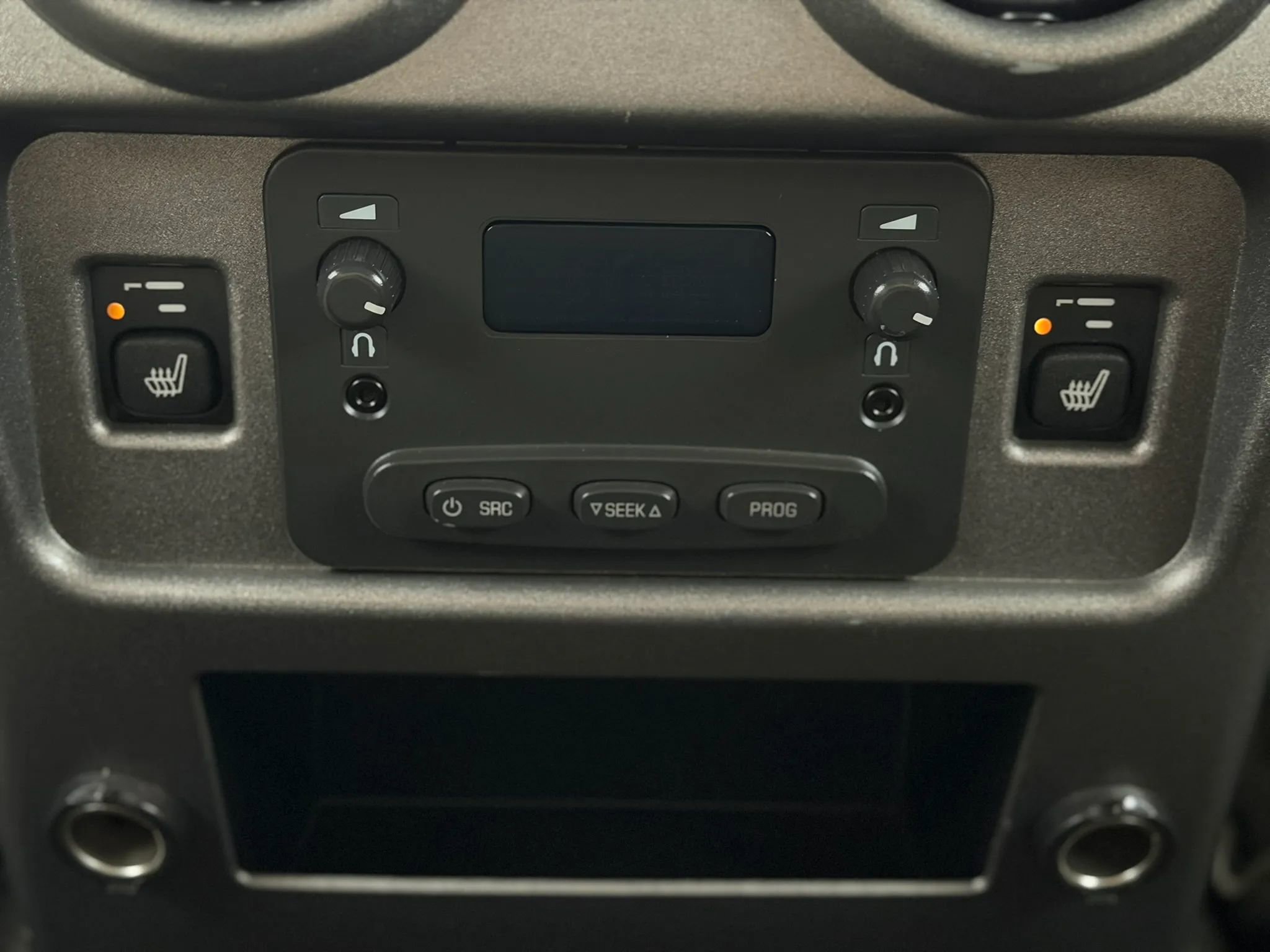 Used 2004 HUMMER H2 w/ Preferred Equipment Group AWD/4WD image 34