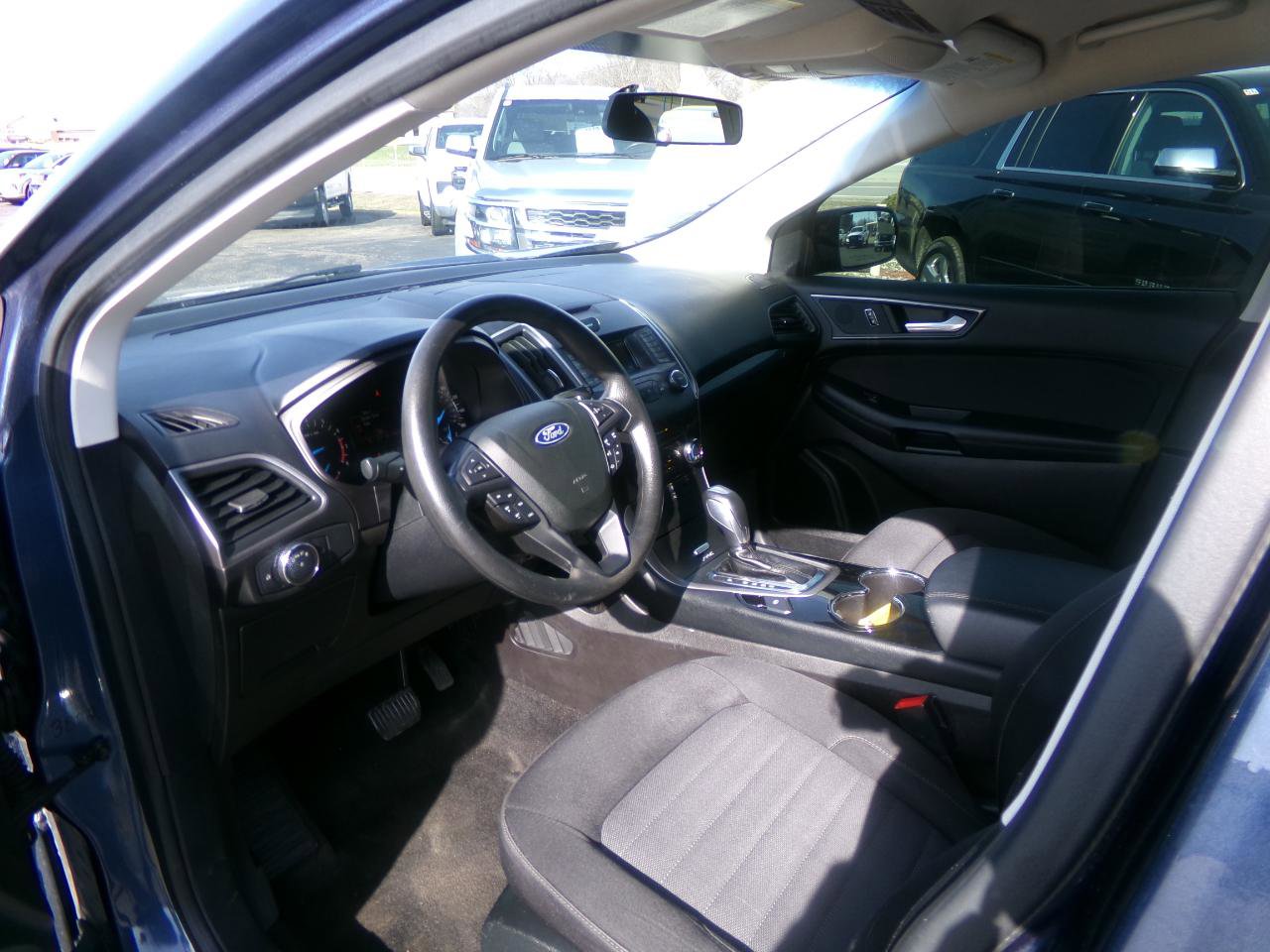 Used 2018 Ford Edge SE AWD/4WD image 12