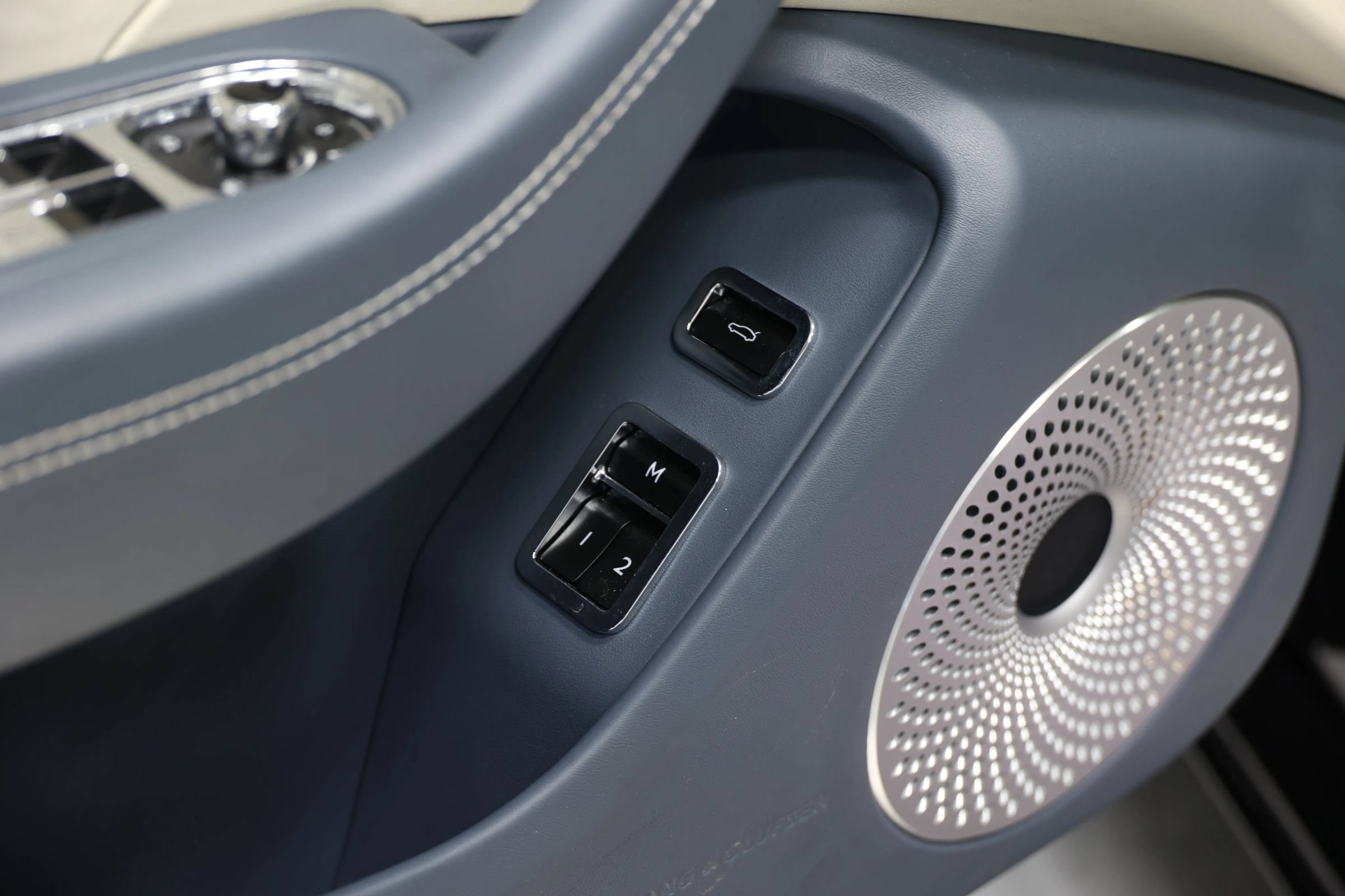 Used 2020 Bentley Flying Spur W12 w/ First Edition Specification AWD/4WD image 14