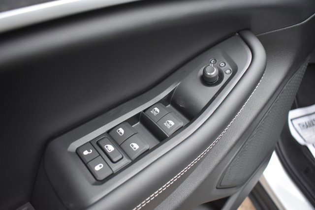 New 2026 Jeep Grand Cherokee Altitude AWD/4WD image 13