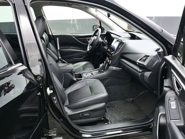 Used 2022 Subaru Forester Touring image 12