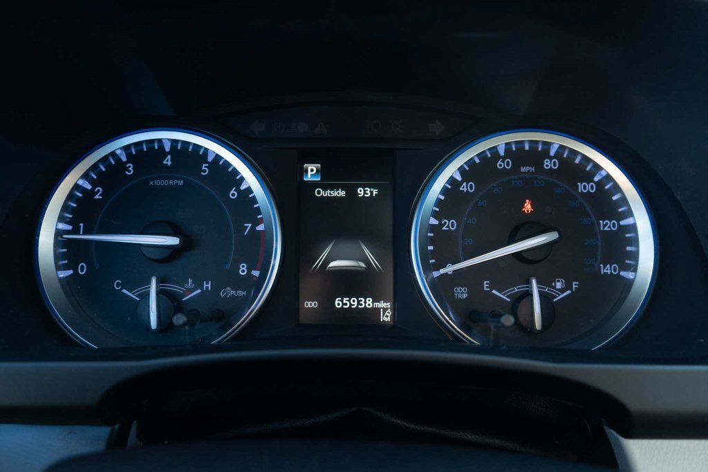 Used 2018 Toyota Highlander XLE image 25