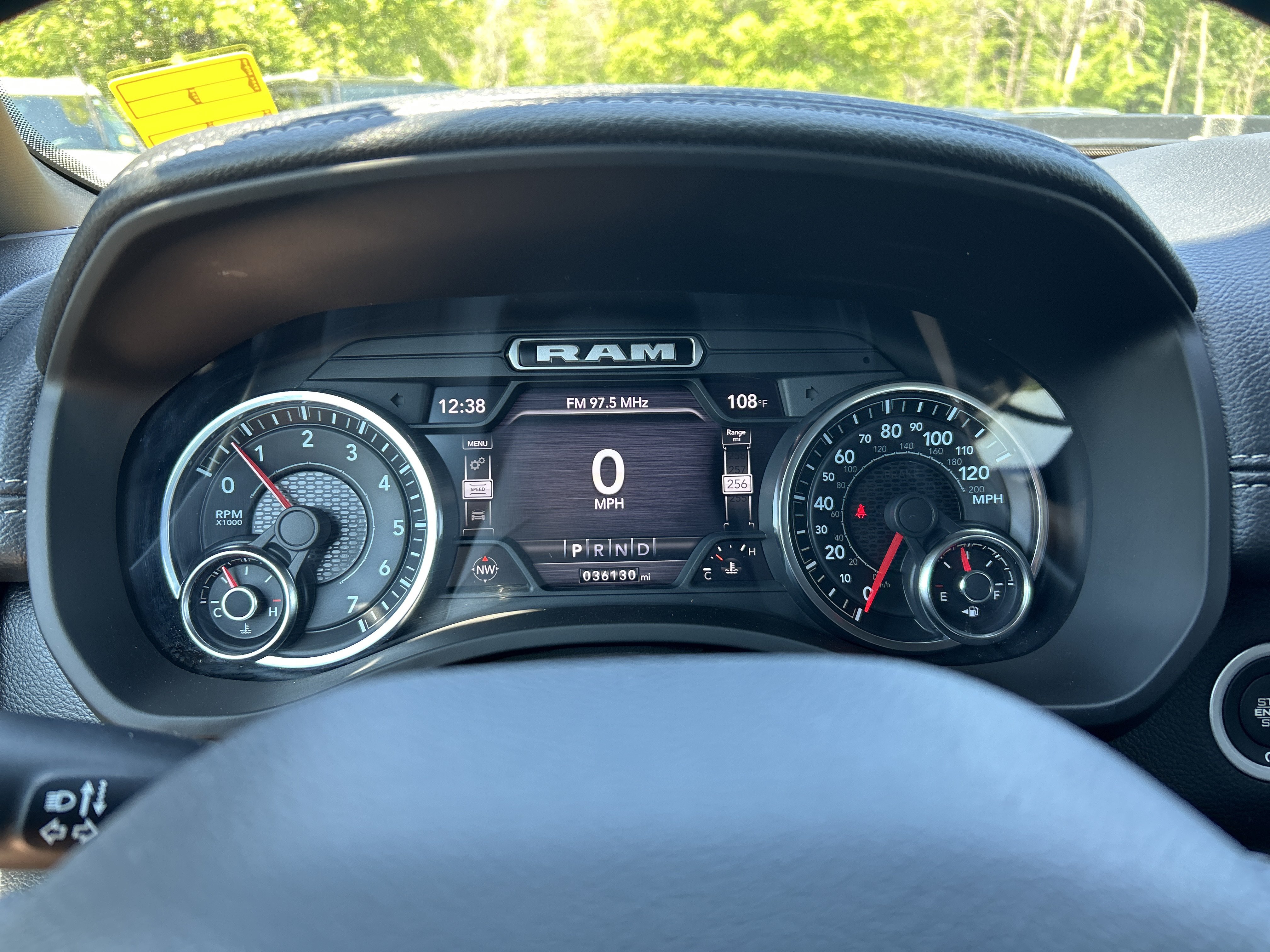 Used 2023 RAM 1500 Laramie AWD/4WD image 18