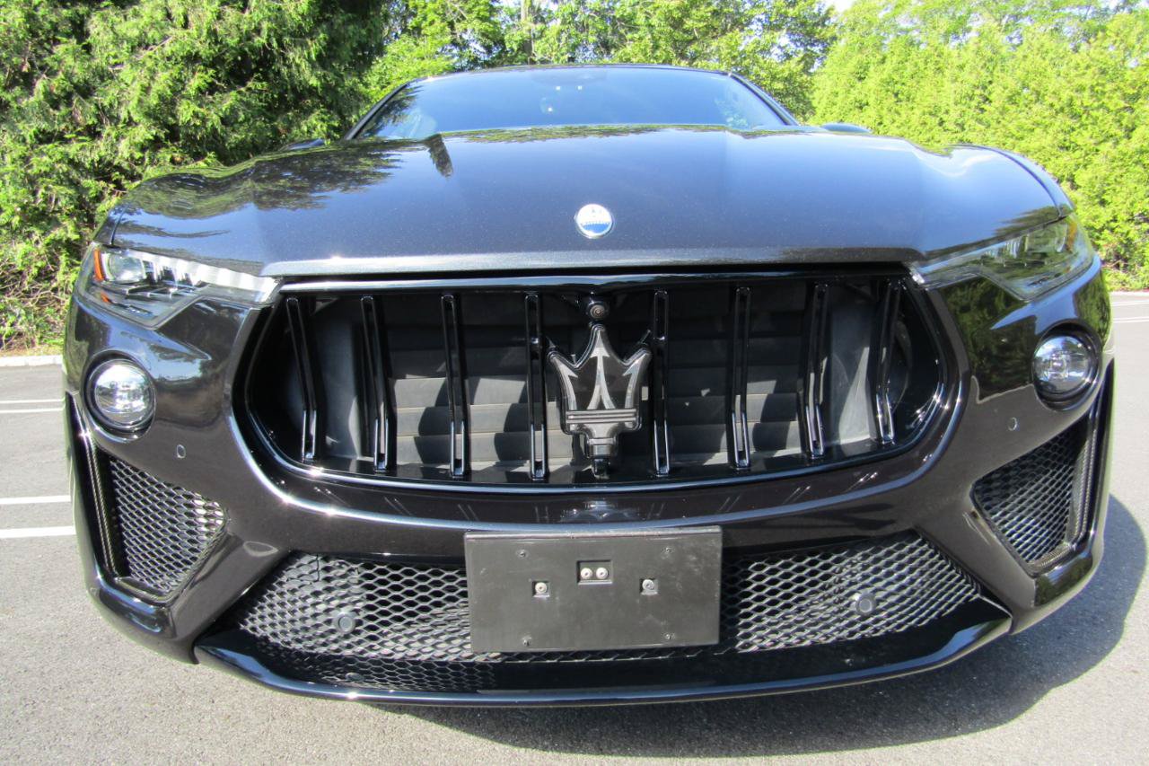 Used 2022 Maserati Levante Trofeo AWD/4WD image 29