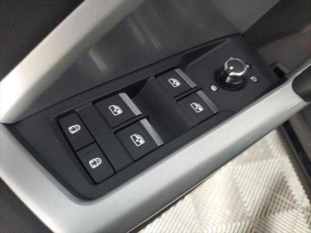 Certified 2019 Audi Q3 2.0T Premium Plus w/ Premium Plus Package AWD/4WD image 20