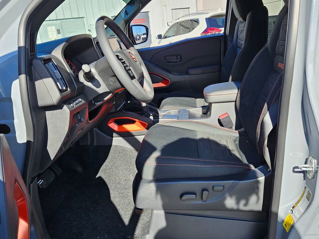 New 2026 Nissan Frontier Pro-X w/ Pro-X Convenience Package image 3