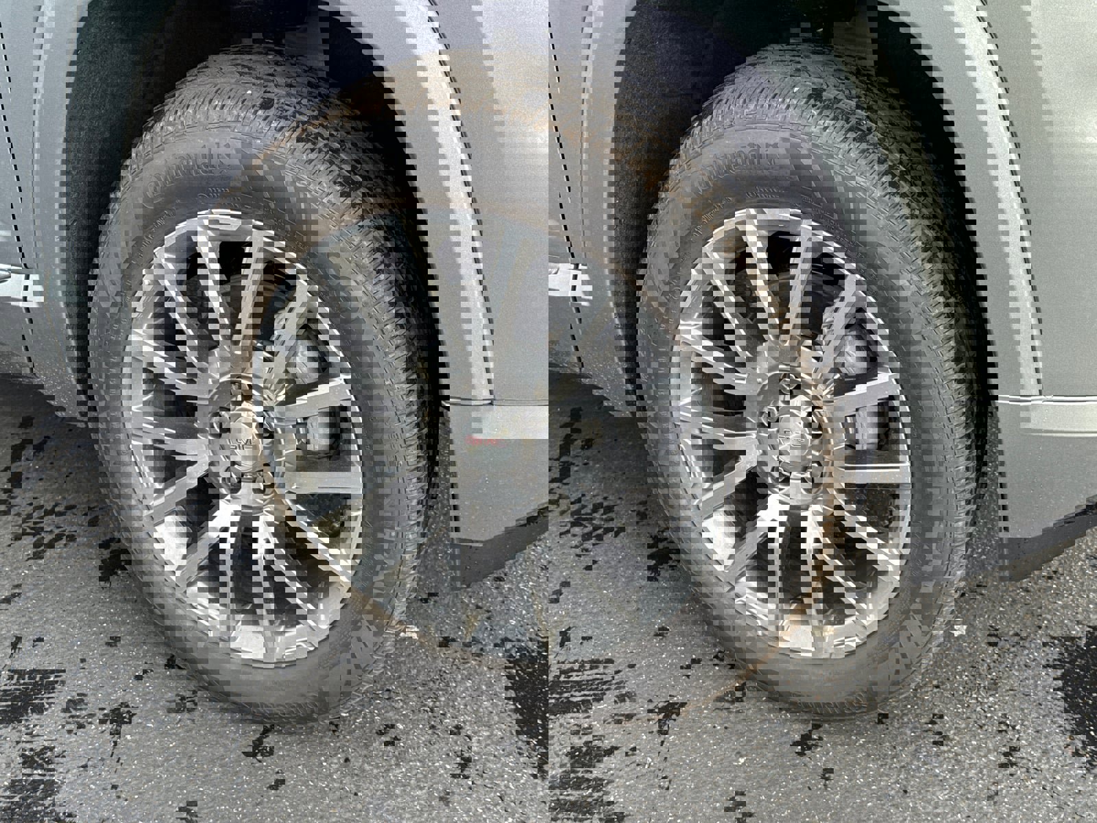 Used 2026 GMC Terrain Denali w/ LPO, Black Badging Package image 6