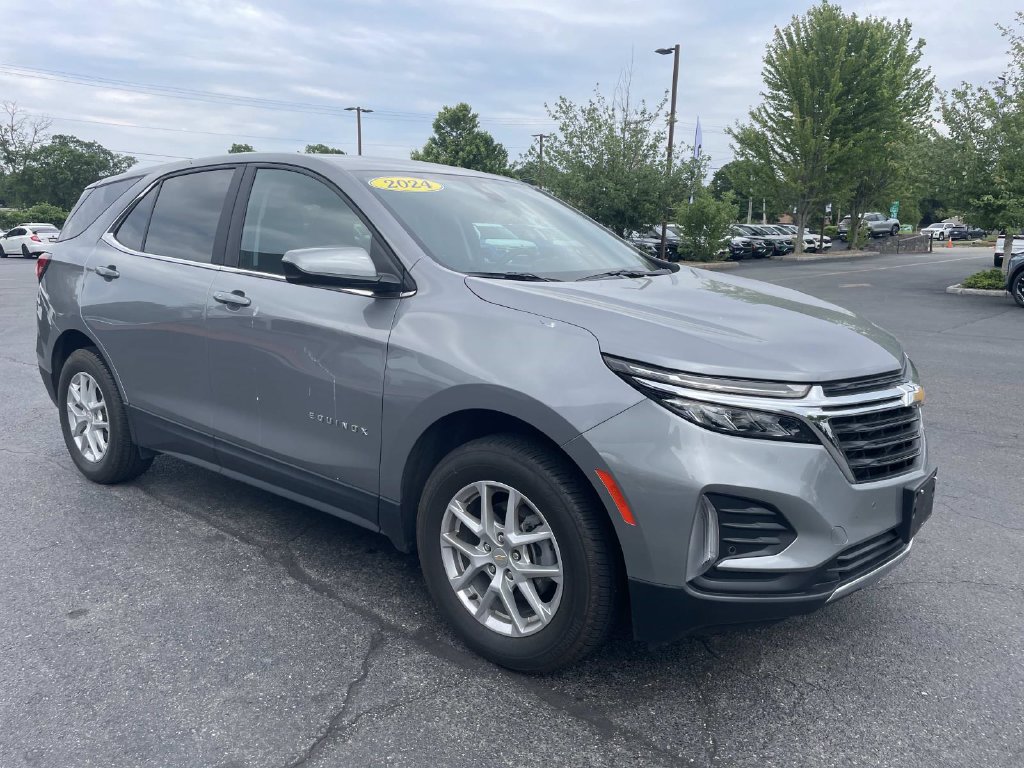 Used 2024 Chevrolet Equinox LT AWD/4WD image 9