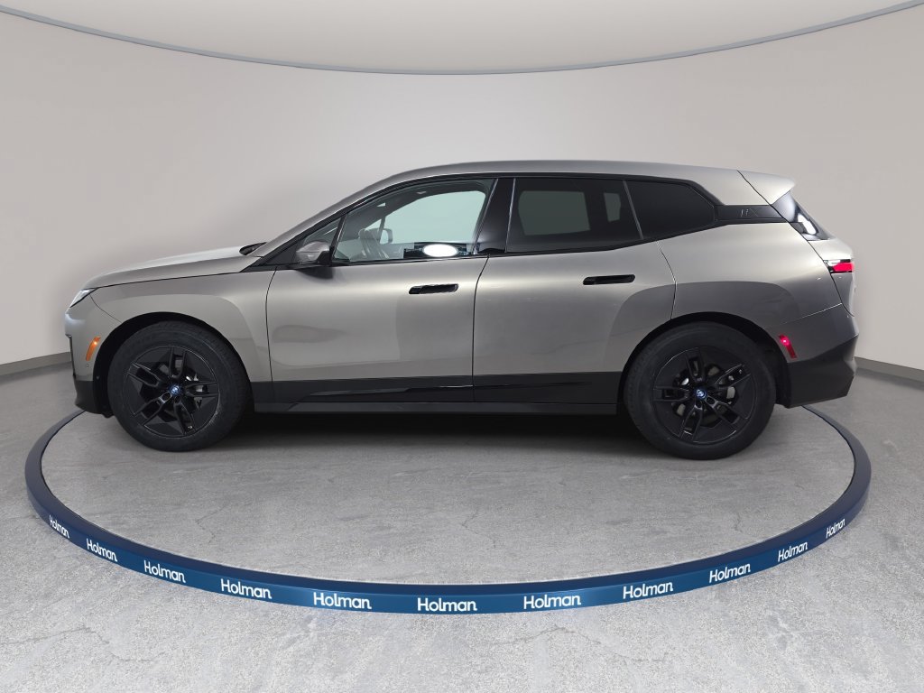 Certified 2024 BMW iX xDrive50 w/ Premium Package AWD/4WD image 8