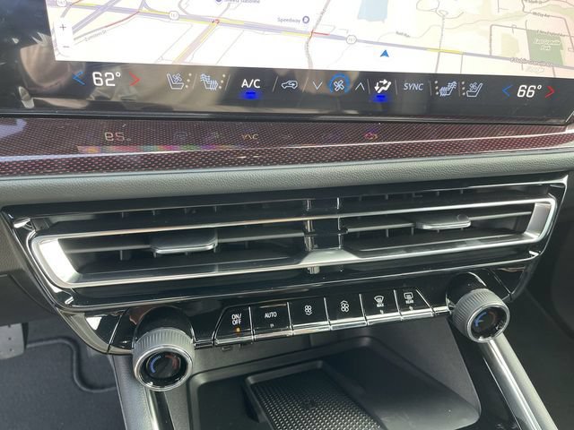 New 2026 Chevrolet Traverse RS w/ LPO, Floor Liner Package AWD/4WD image 19
