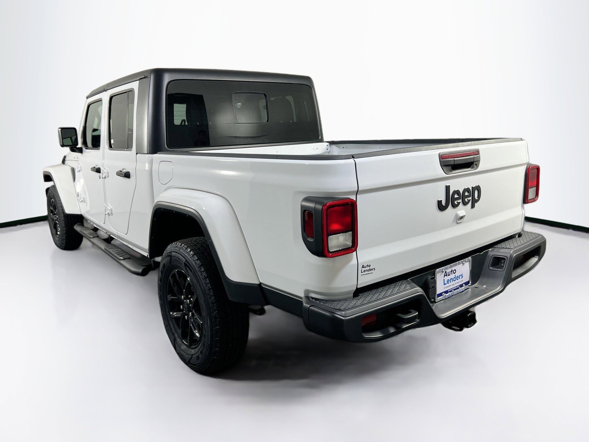 Used 2022 Jeep Gladiator Sport image 7