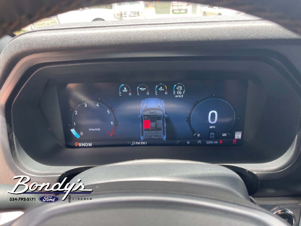 Used 2025 Ford F150 Lariat w/ Equipment Group 502A High AWD/4WD image 4
