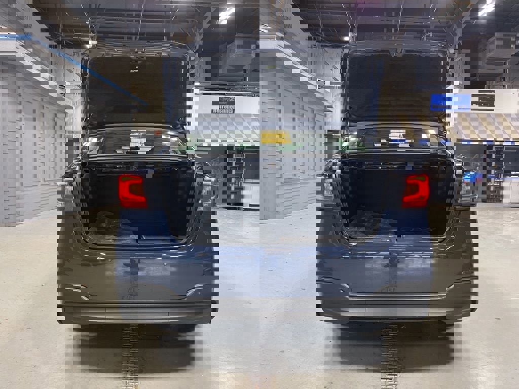 Certified 2025 Subaru Legacy Limited image 38