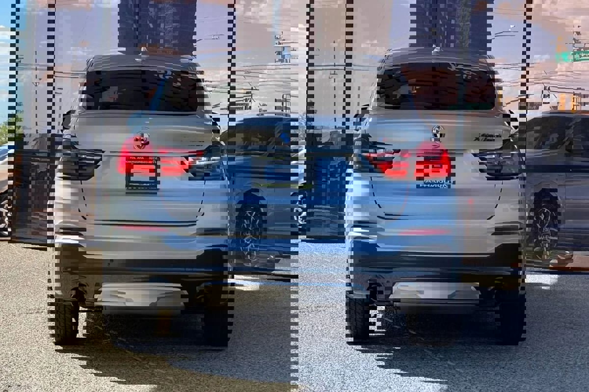 Used 2018 BMW X4 M40i image 12