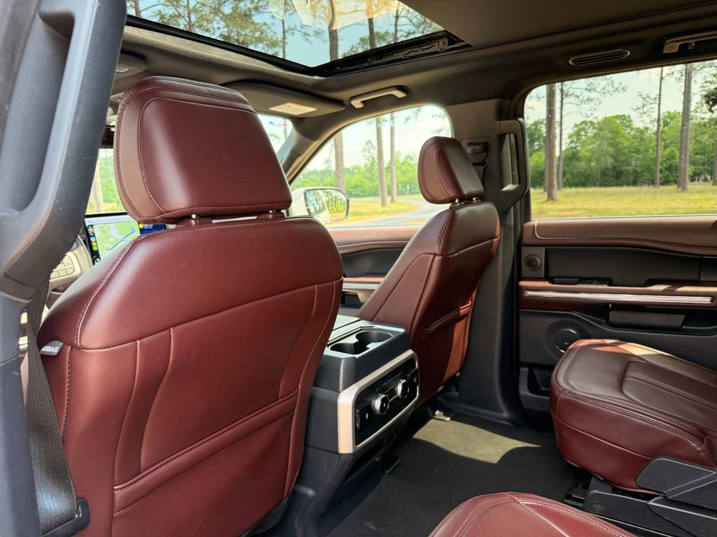 Used 2024 Ford Expedition Limited RWD image 29