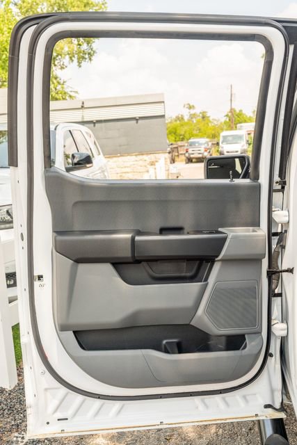 Used 2022 Ford F150 Lightning Pro image 34