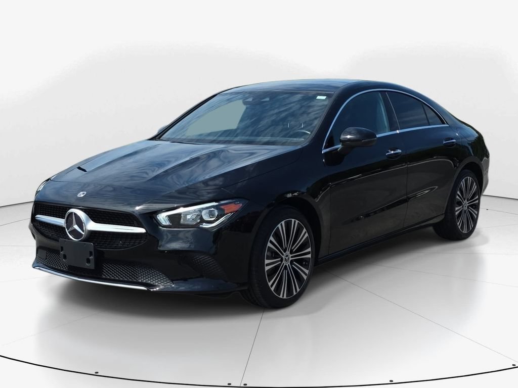Used 2023 Mercedes-Benz CLA 250 4MATIC w/ Premium Package image 11