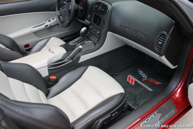Used 2011 Chevrolet Corvette Grand Sport w/ Preferred Equipment Group RWD image 40